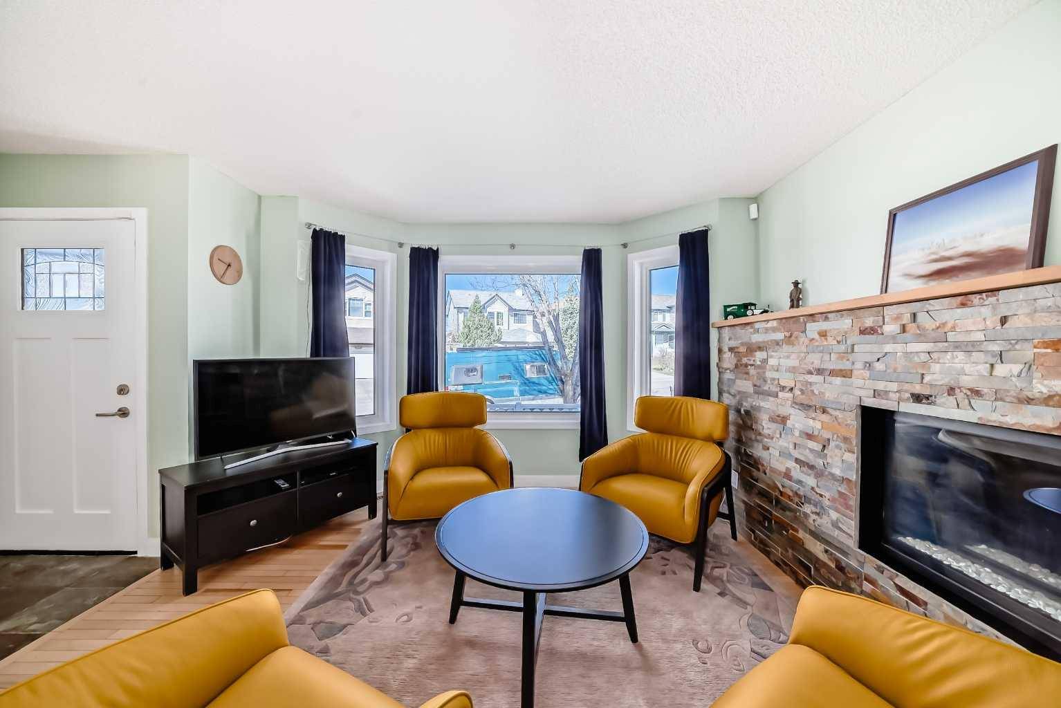 Calgary, AB T3G 4W7,82 Citadel Vista Close Northwest