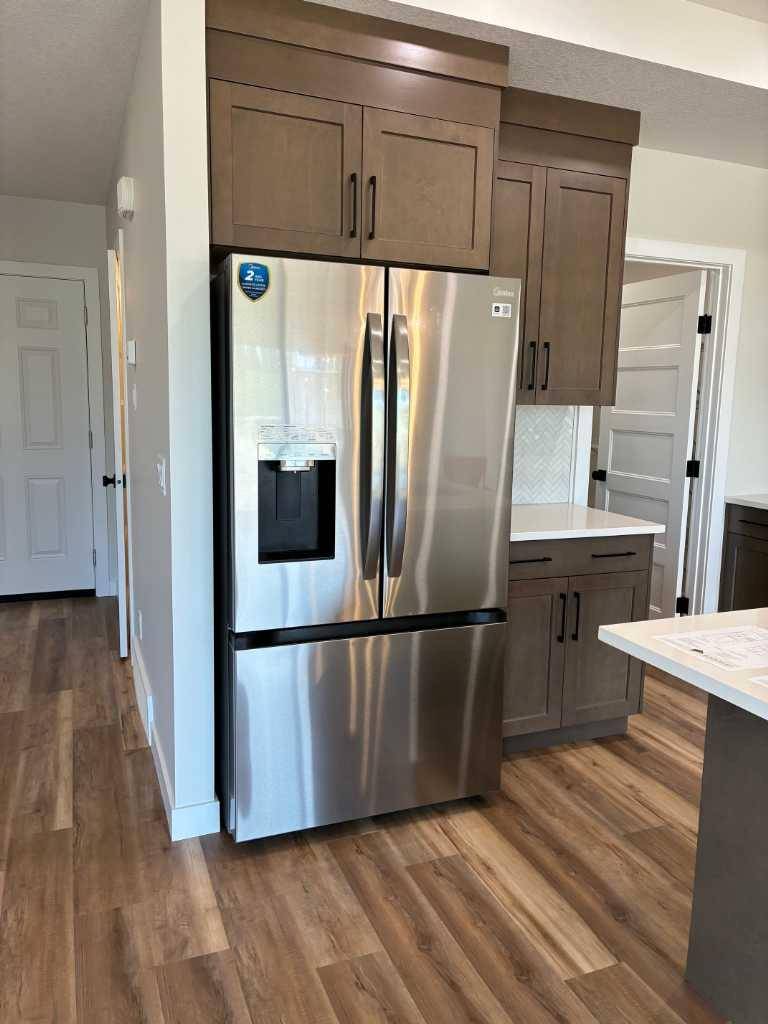 Sylvan Lake, AB T4S0V8,117 Crestview BLVD