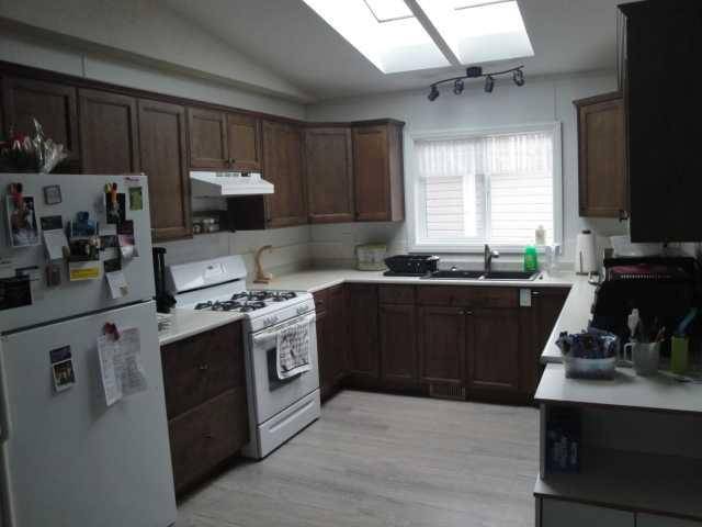 Lethbridge, AB T1K 6T1,3104 31 ST South