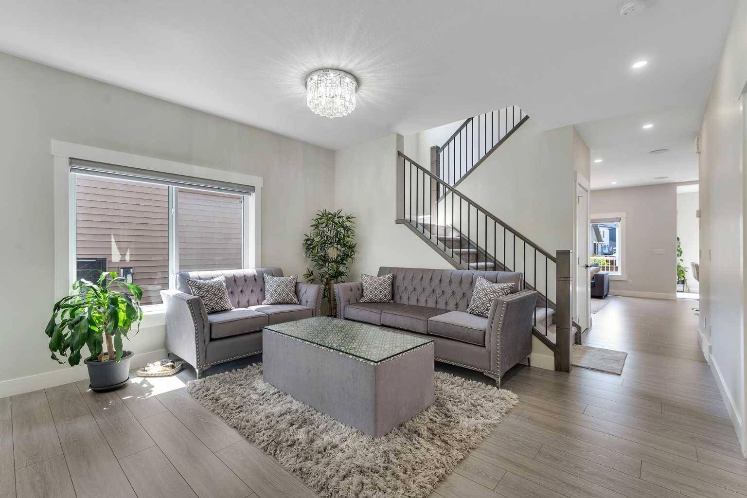 Chestermere, AB T1X 1Y8,108 Sandpiper LNDG