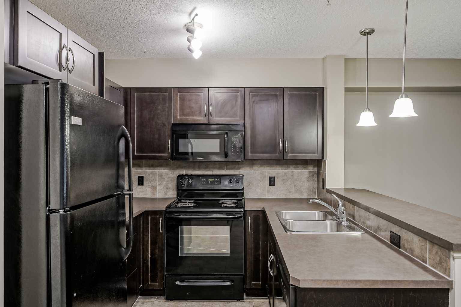 Calgary, AB T2Z0M8,115 Prestwick Villas Southeast #2119