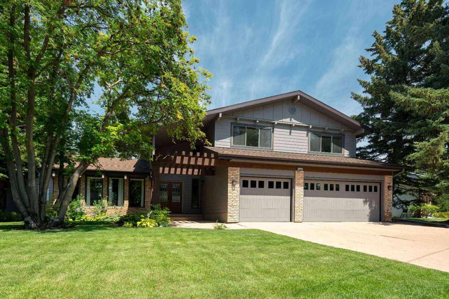 163 Bay View DR Southwest, Calgary, AB T2V 0L4