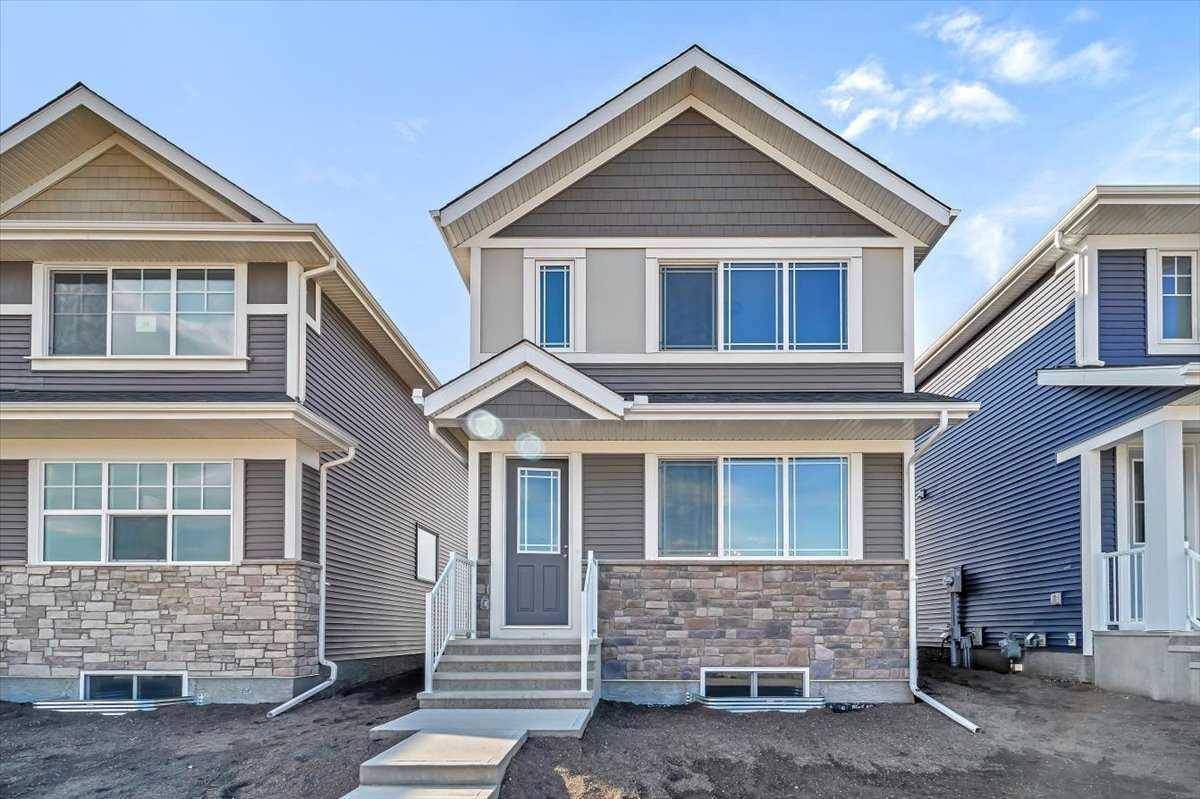 74 Wedderburn DR, Okotoks, AB T1S5X2