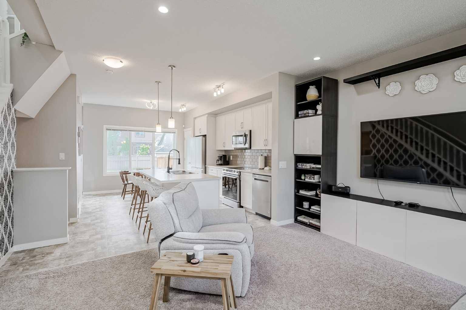 Calgary, AB T3M 1X9,612 Mahogany BLVD Southeast