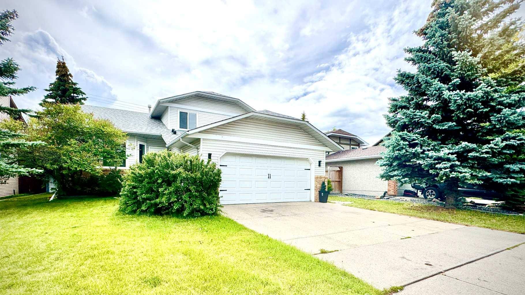 Calgary, AB T3G 2Y3,275 Hawkwood BLVD Northwest