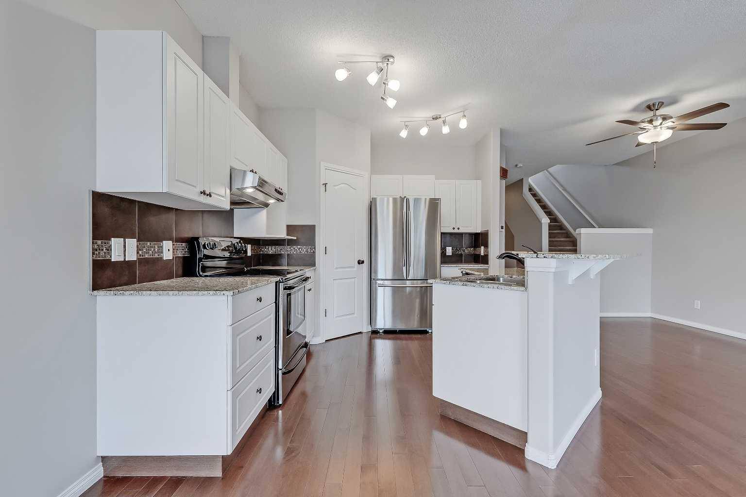 Calgary, AB T3A 5V9,17 Hamptons Link NW