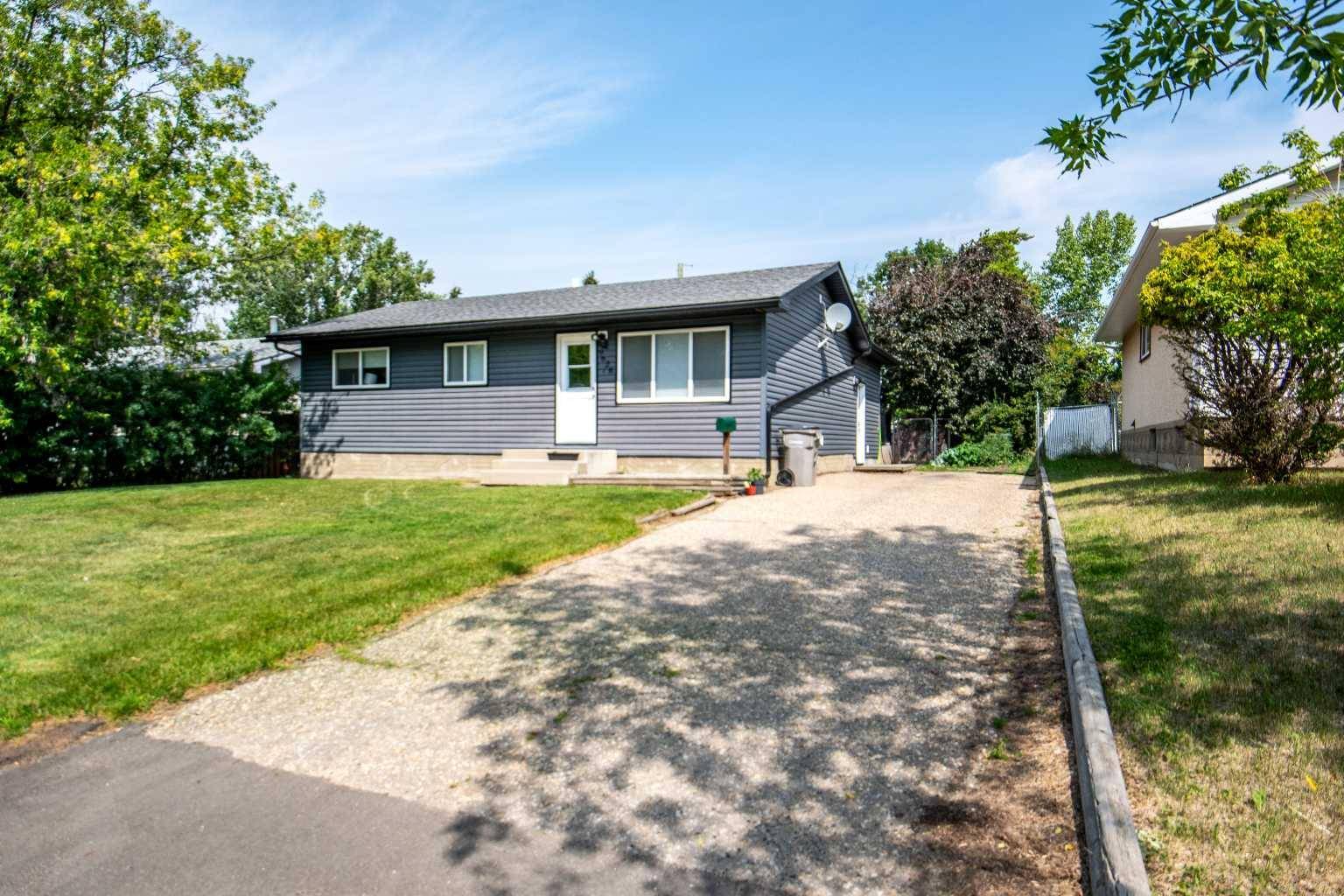 9626 111 Avenue, Grande Prairie, AB T8V 1T2