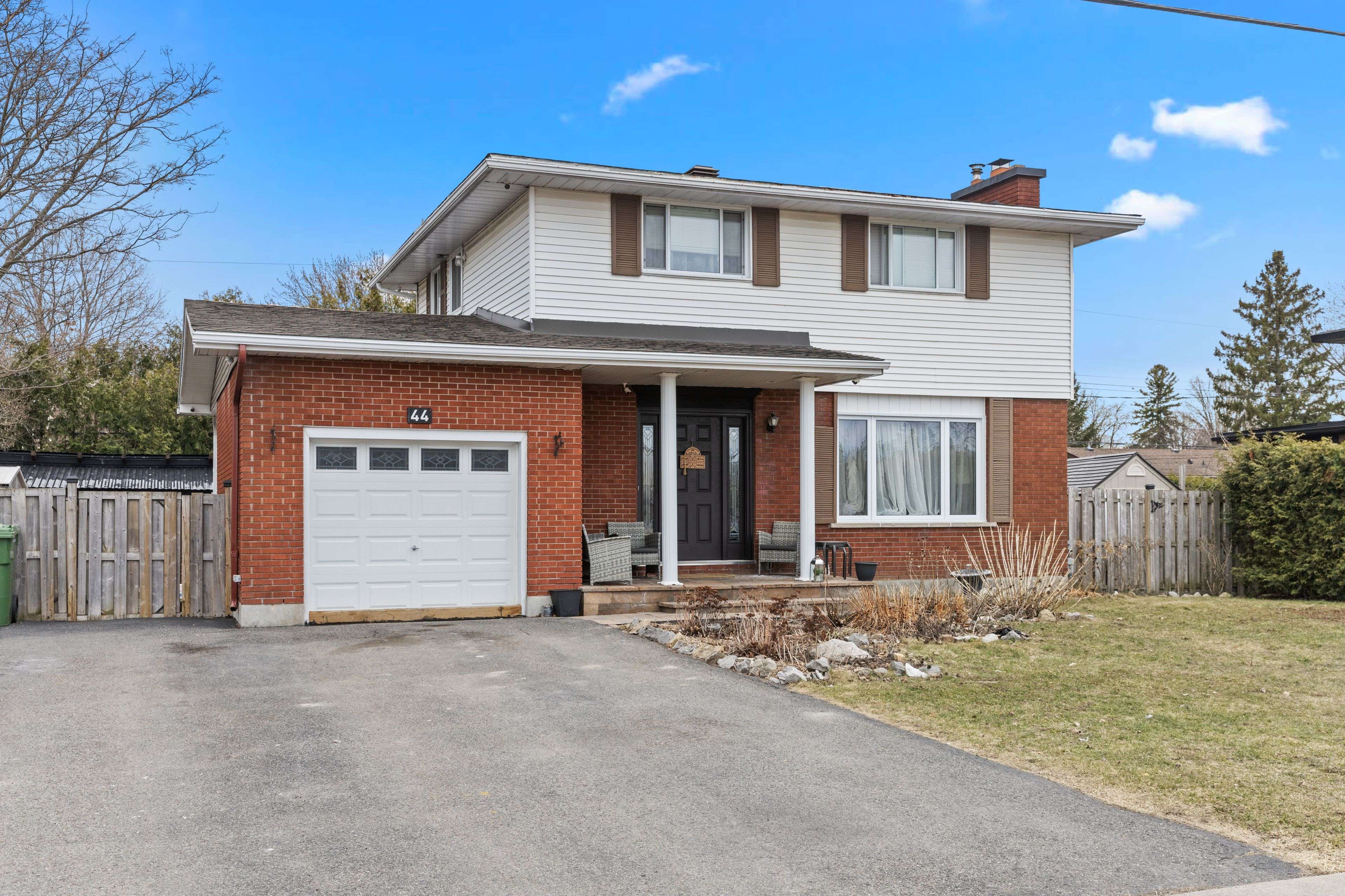 44 Knoxdale RD, South Of Baseline To Knoxdale, ON K2G 1A3
