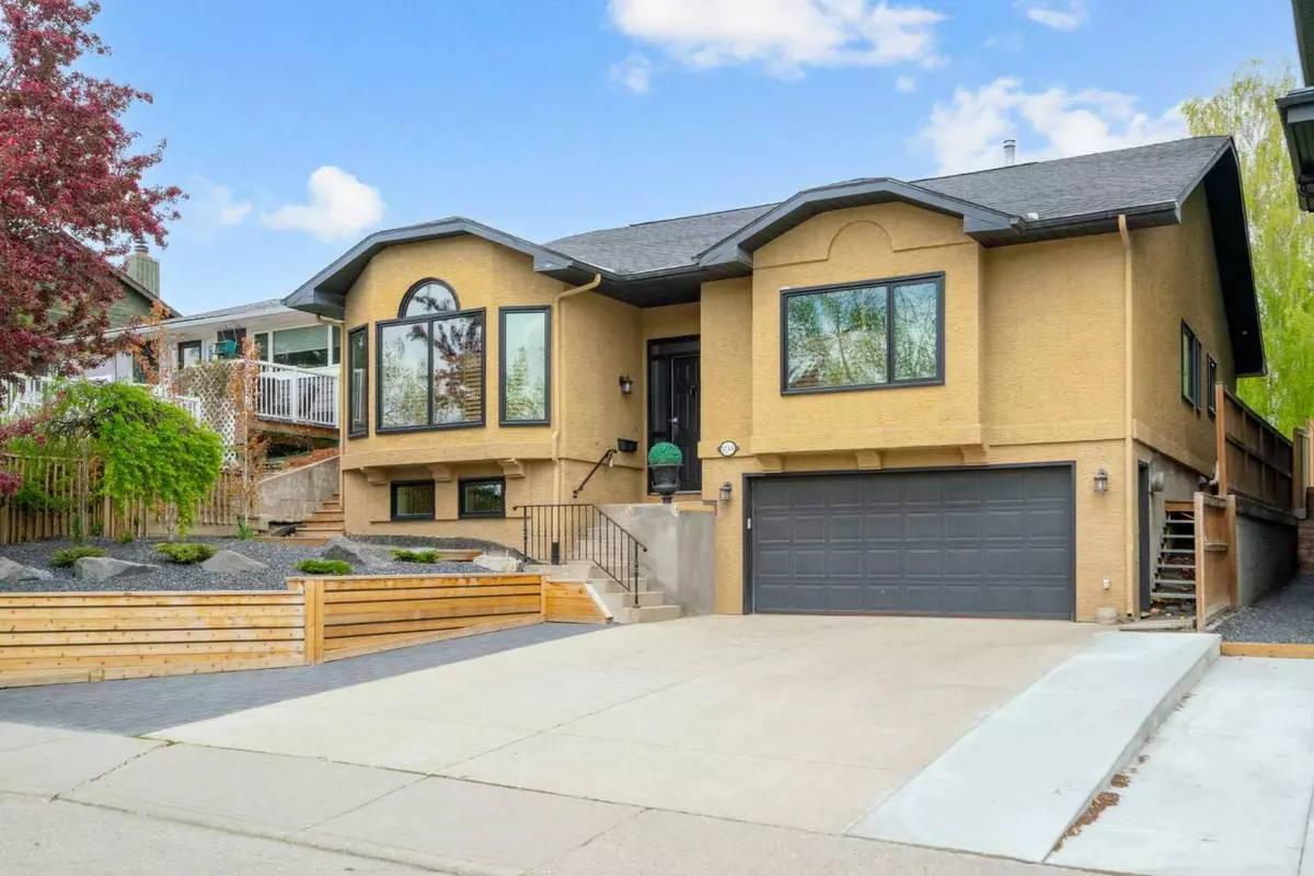 Calgary, AB T3B1E5,4744 Montalban DR Northwest