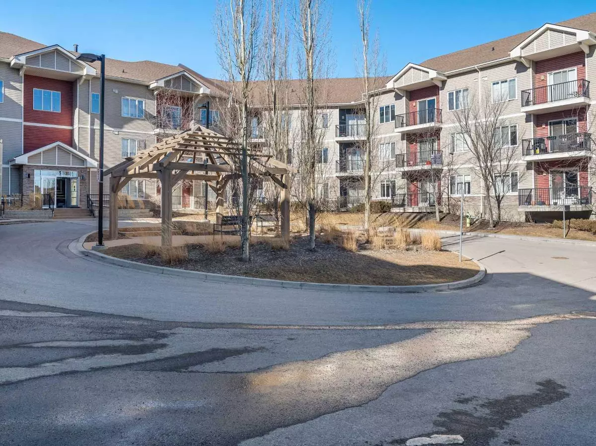 Calgary, AB T3R0k5,1540 Sherwood BLVD Northwest #1108