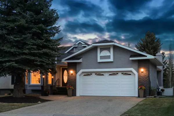 31 Scenic Park CRES Northwest, Calgary, AB T3L 1R7