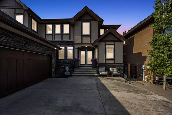 Calgary, AB T3K 0M5,172 Panatella CRES Northwest