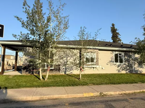 Lacombe, AB T4L 1N4,4738 49A AVE ##4