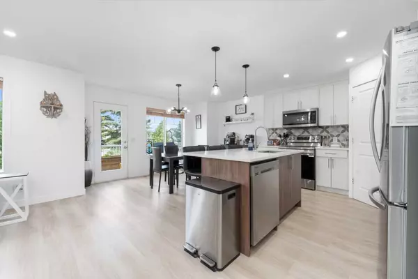 Airdrie, AB T4B 2X1,185 Coopers Close