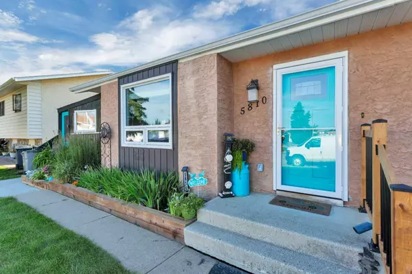 Ponoka, AB T4J 1L3,5810 60 ST