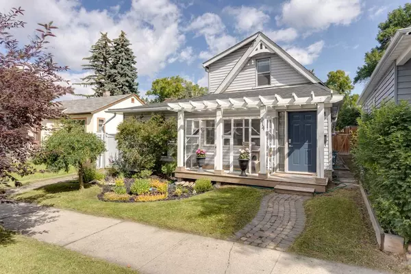 Calgary, AB T2M0V5,914 18 AVE NW