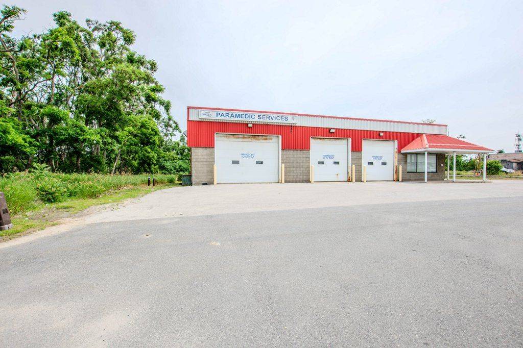 Springwater, ON L9X 1S5,667 Bayfield ST N