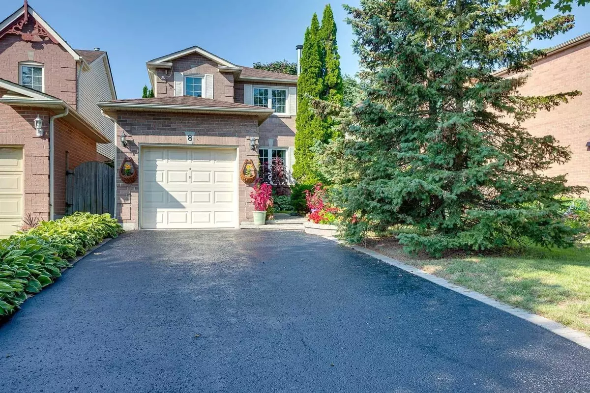 Clarington, ON L1E 2A8,8 Inglis AVE