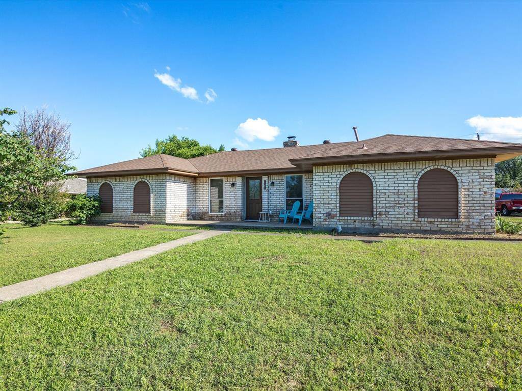 Highland Village, TX 75077,122 Village Estates Drive