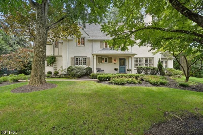 63 Whittredge Rd, Summit City, NJ 07901