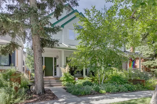 717 5 ST NW,  Calgary,  AB T2N 1R1