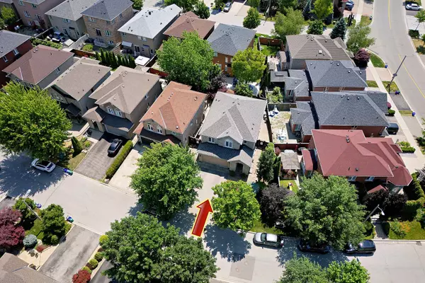 Vaughan, ON L4H 2W3,11 Grapevine DR