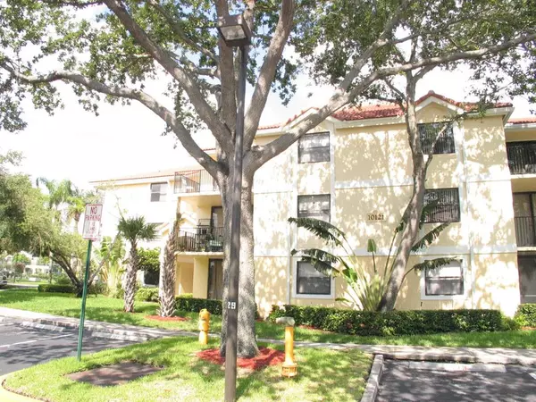 10121 W Sunrise Blvd #302, Plantation, FL 33322