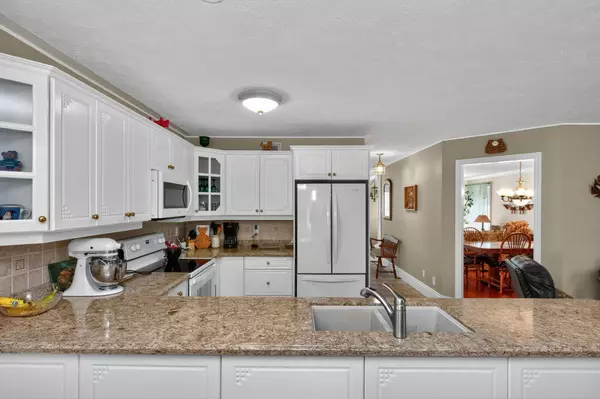Penetanguishene, ON L9M 2J1,64 James ST