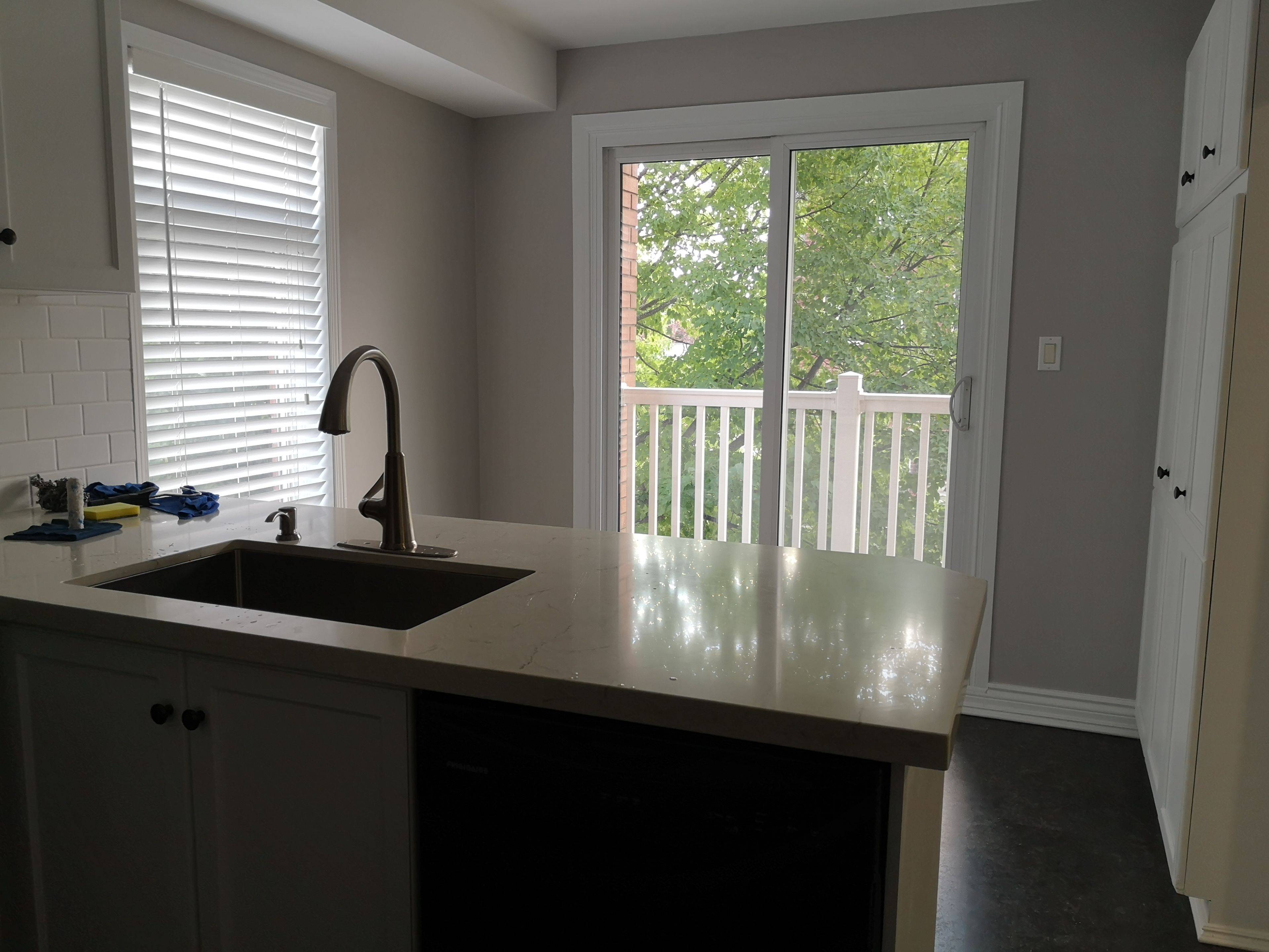 Oakville, ON L6H 6G9,2400 Munn's AVE #D