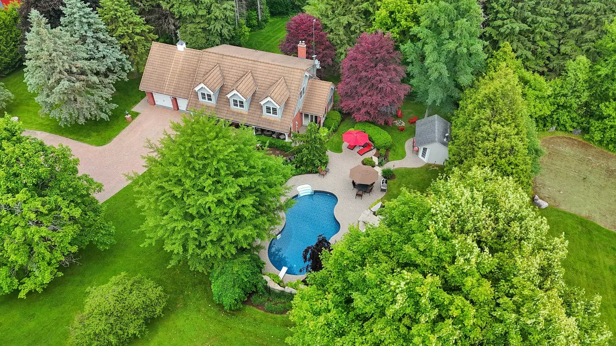 Whitby, ON L1P 1Y4,4585 Coronation RD