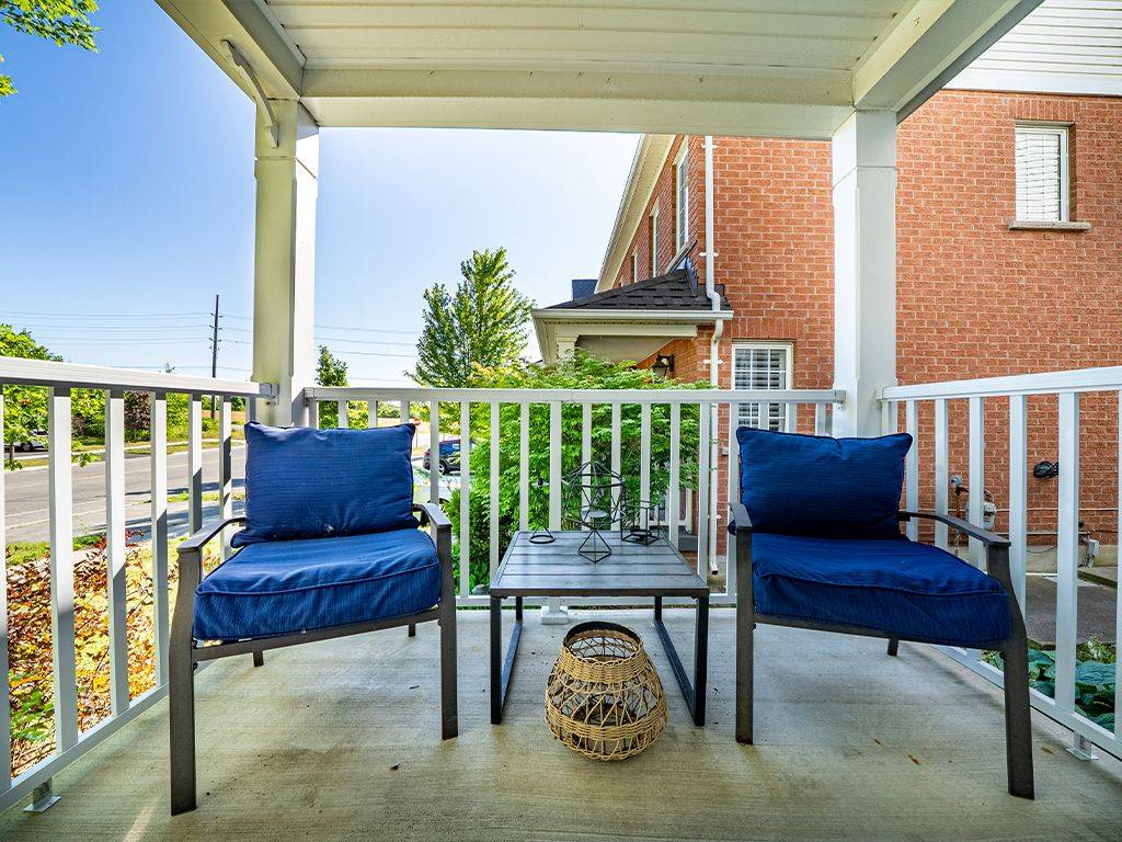 Oshawa, ON L1K 3B5,1631 Coldstream DR