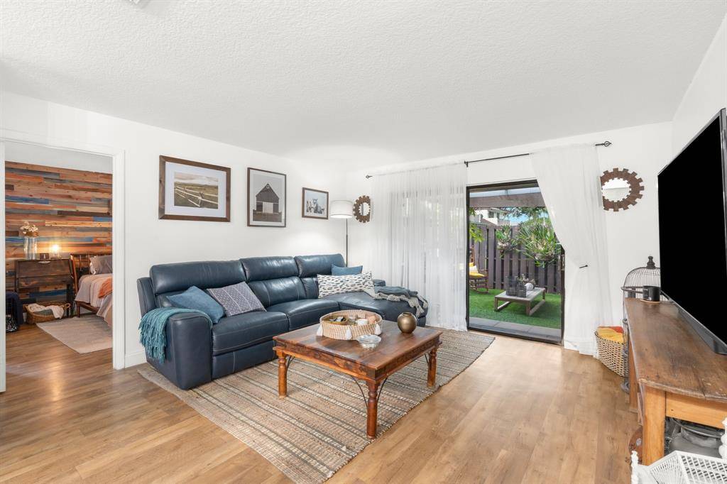 3916 SW 68th Way #13-G, Miramar, FL 33023