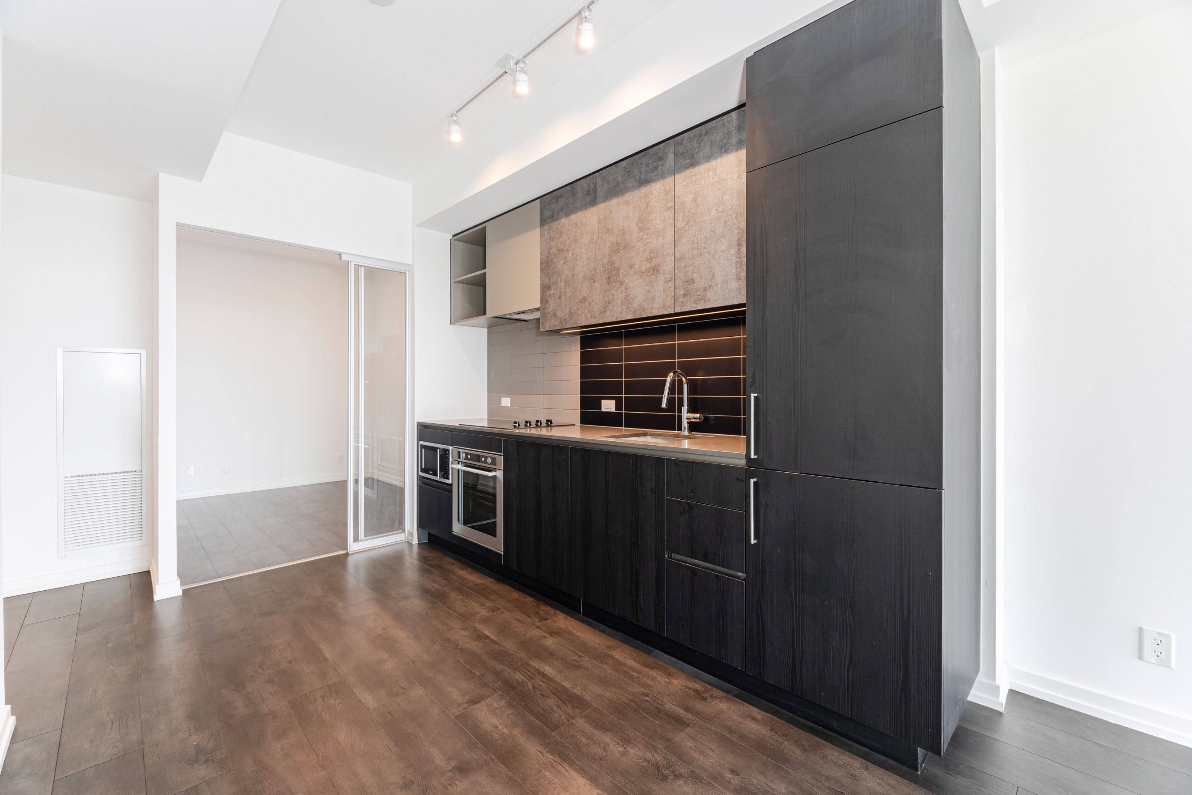 Vaughan, ON L4K 0K9,7890 Jane ST #4508