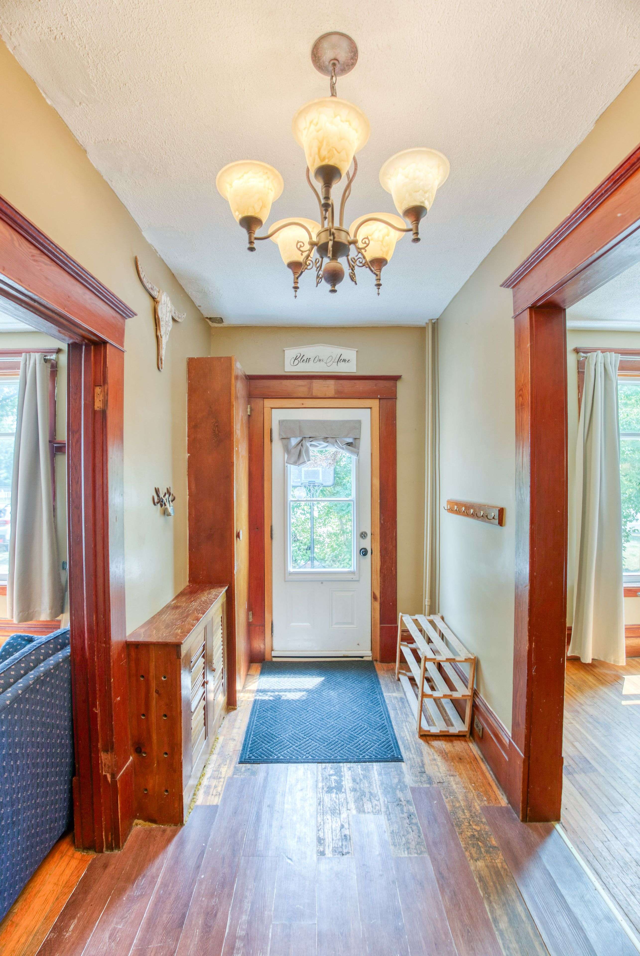 Deseronto, ON K0K 1X0,129 DUNDAS ST