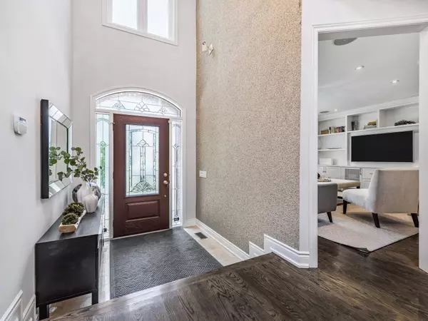 Toronto C04, ON M5M 1N6,481 Cranbrooke AVE