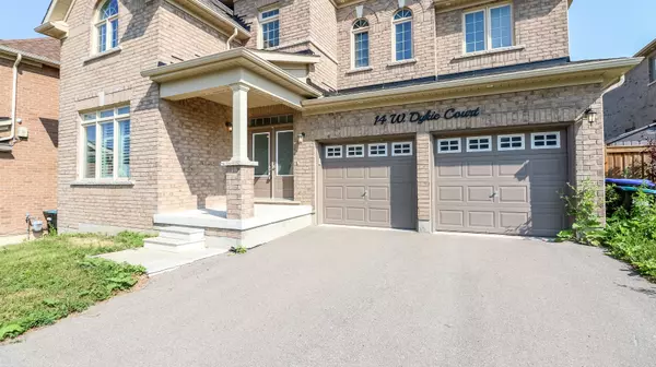 Bradford West Gwillimbury, ON L3Z 0Y1,14 W Dykie CT