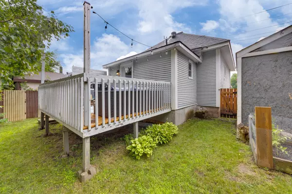 Midland, ON L4R 2B6,374 Yonge ST