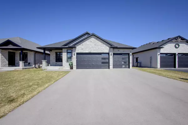 19 Winchester CRES, North Perth, ON N4W 0J8