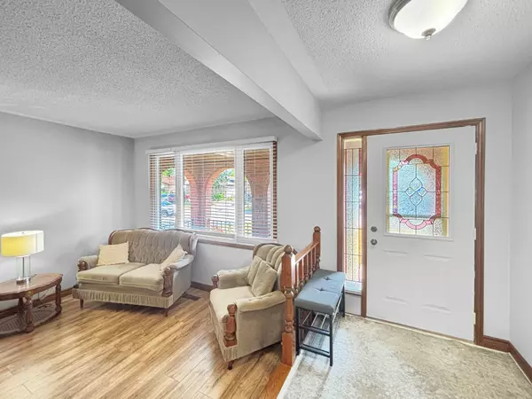 London East, ON N5Y 5B3,1265 Delphi RD