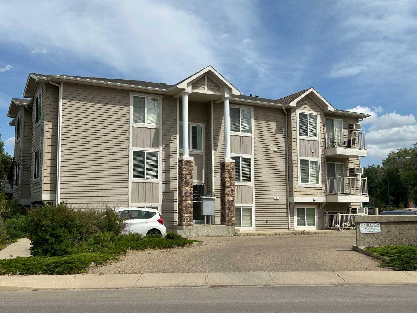 Medicine Hat, AB T1A 0S9,333 Cambridge ST Southeast #1-9