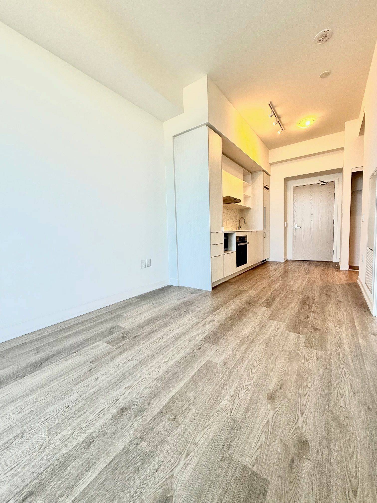 55 Cooper ST #7006, Toronto C08, ON M5E 0G1