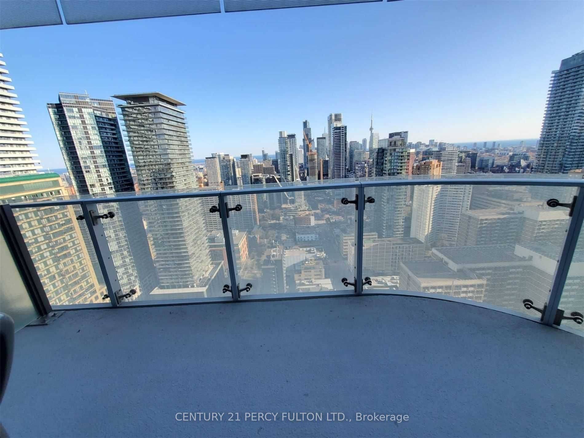 Toronto C08, ON M4W 1A9,1 Bloor ST E #3206