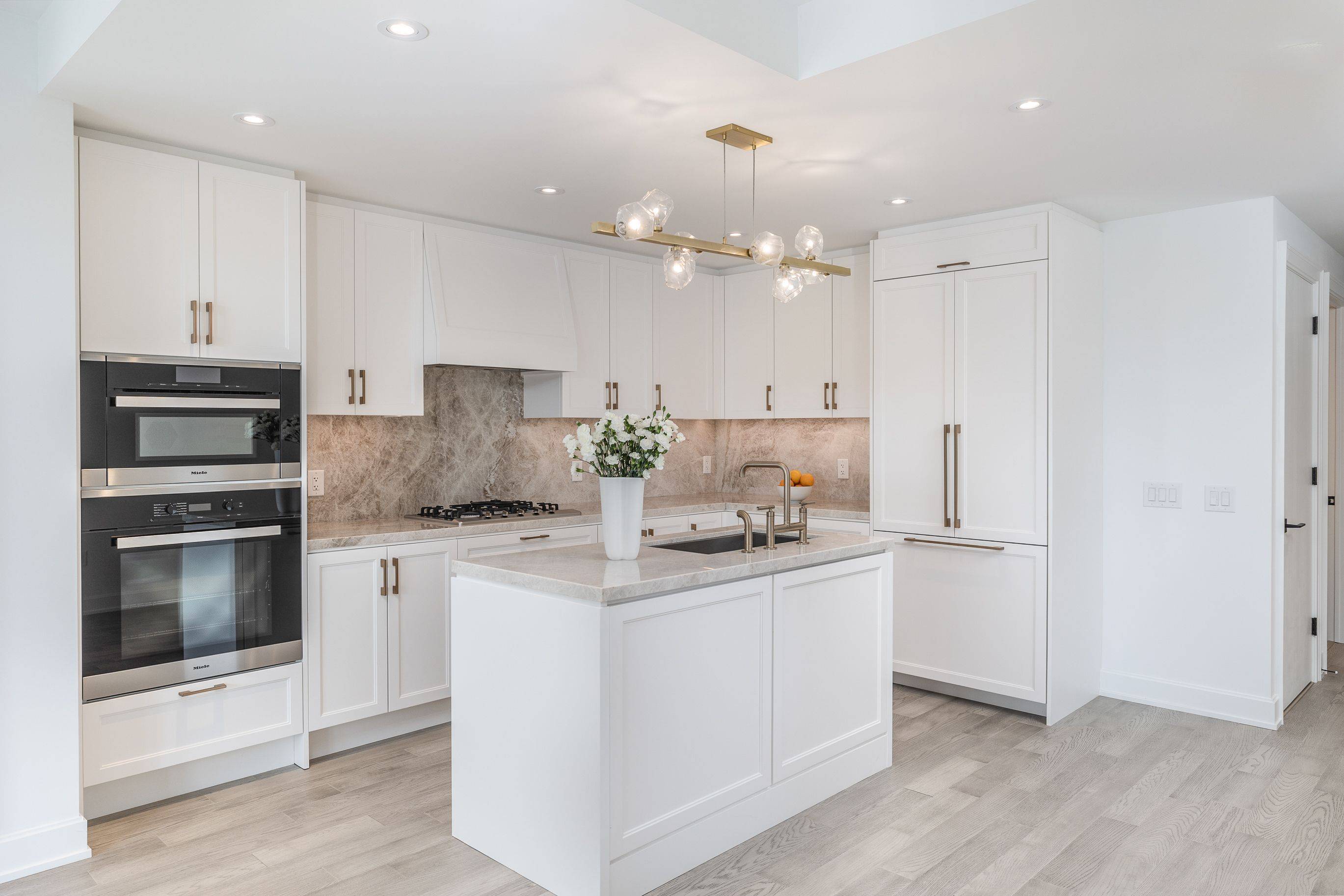 Toronto C04, ON M4N 0B3,1 Strathgowan AVE #513