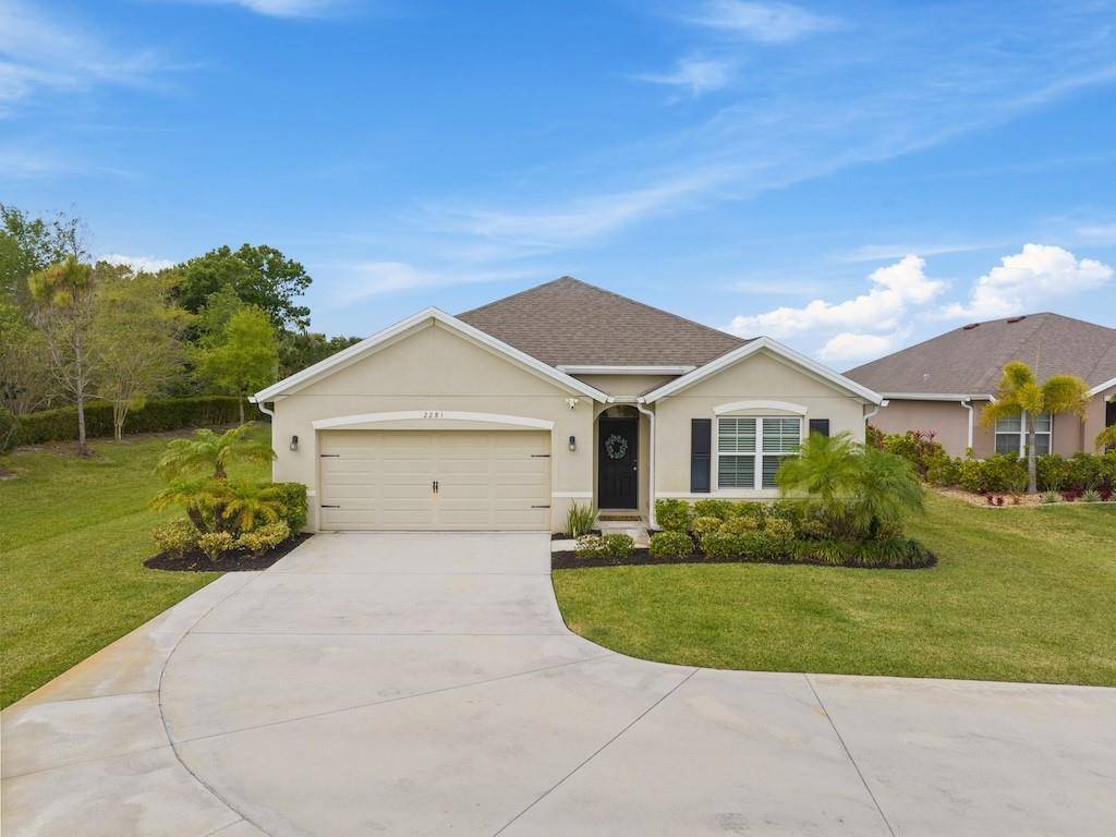 2281 Garfield Dr, Vero Beach, FL 32968