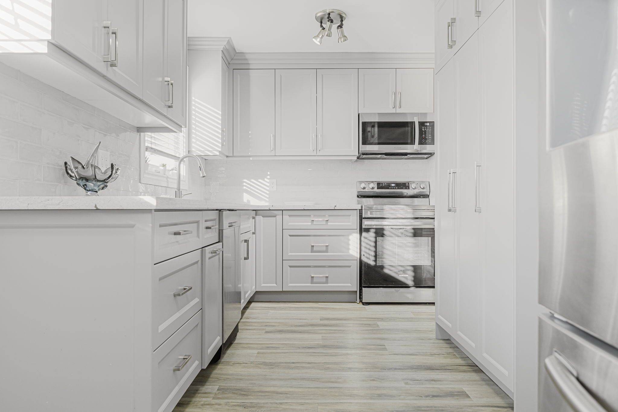 Burlington, ON L7P 3Y4,2416 Malcolm CRES #Entire House