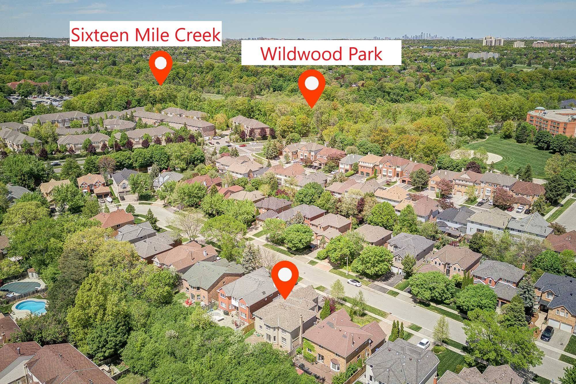 Oakville, ON L6M 1M7,318 Northwood DR