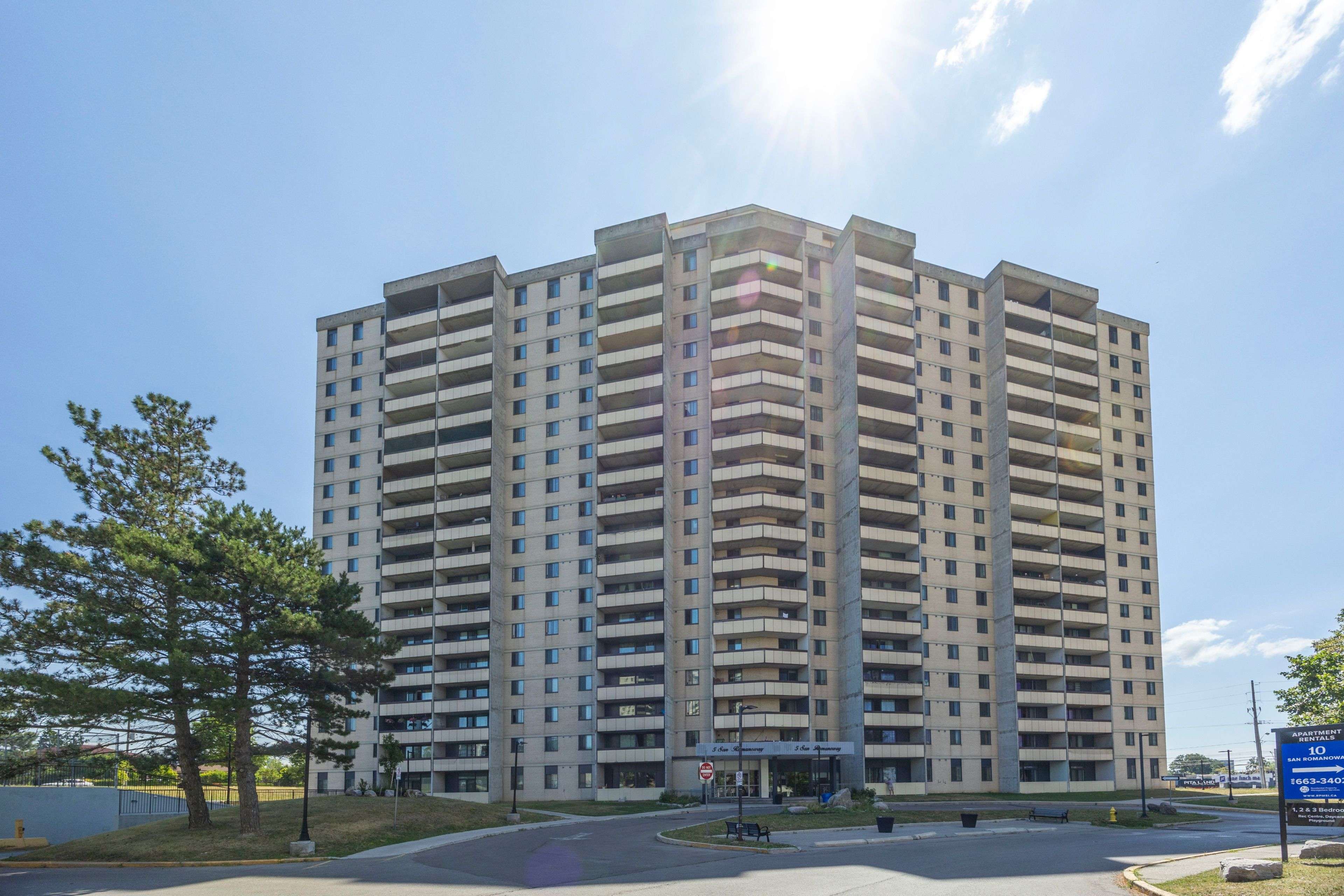 5 San Romano WAY #410, Toronto W05, ON M3N 2Y4