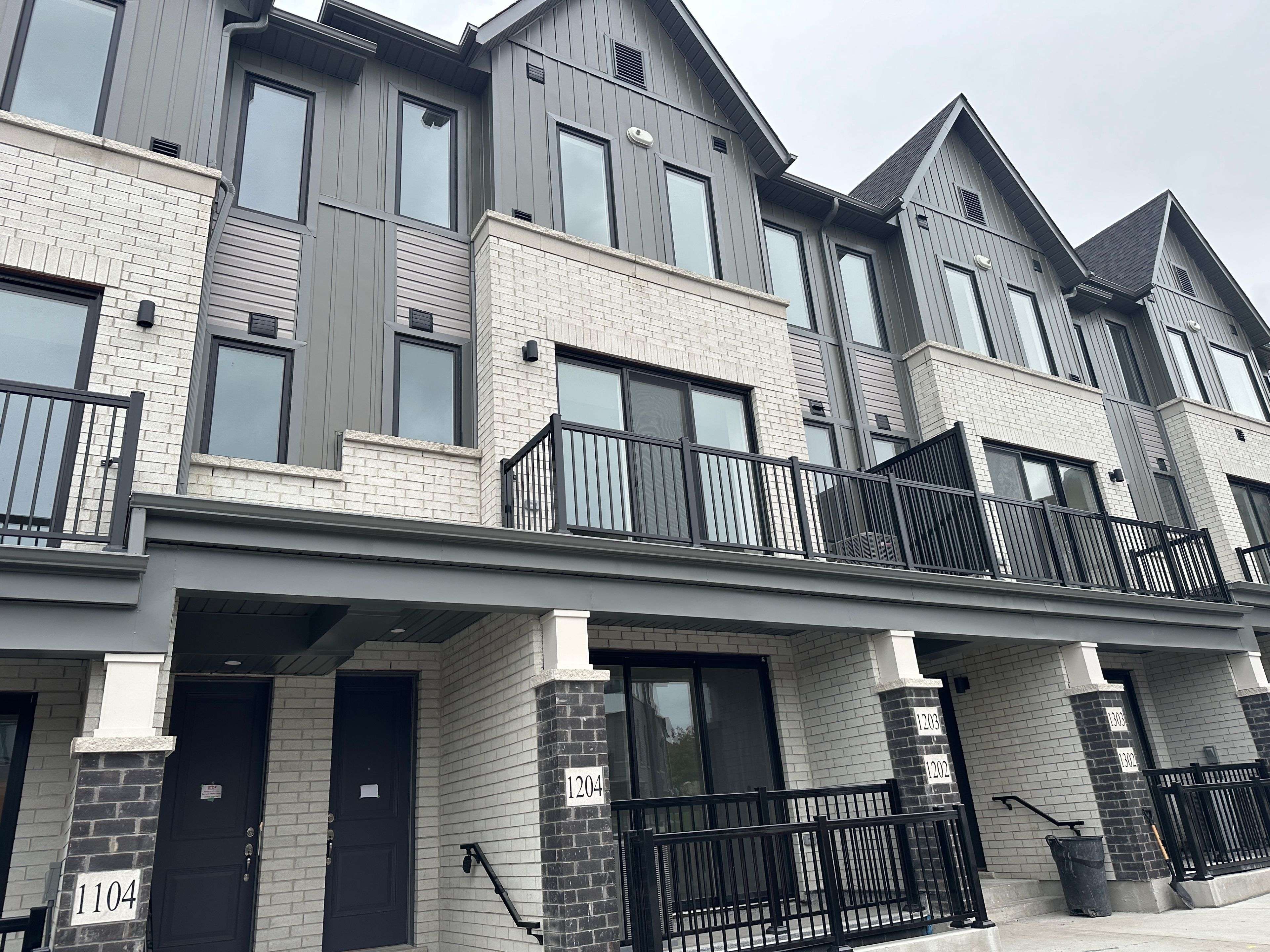 160 Densmore RD #1204, Cobourg, ON K9A 4J9
