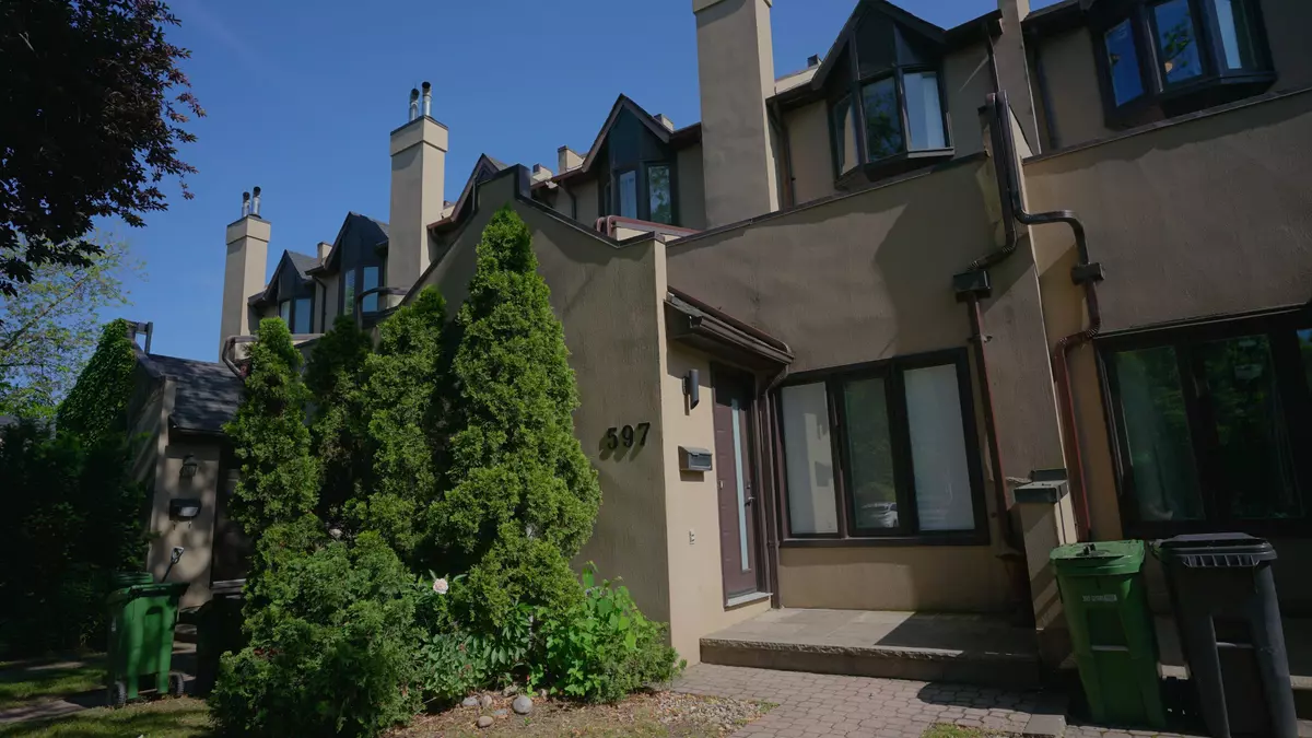 Toronto C10, ON M4P 1S7,597 Roehampton AVE