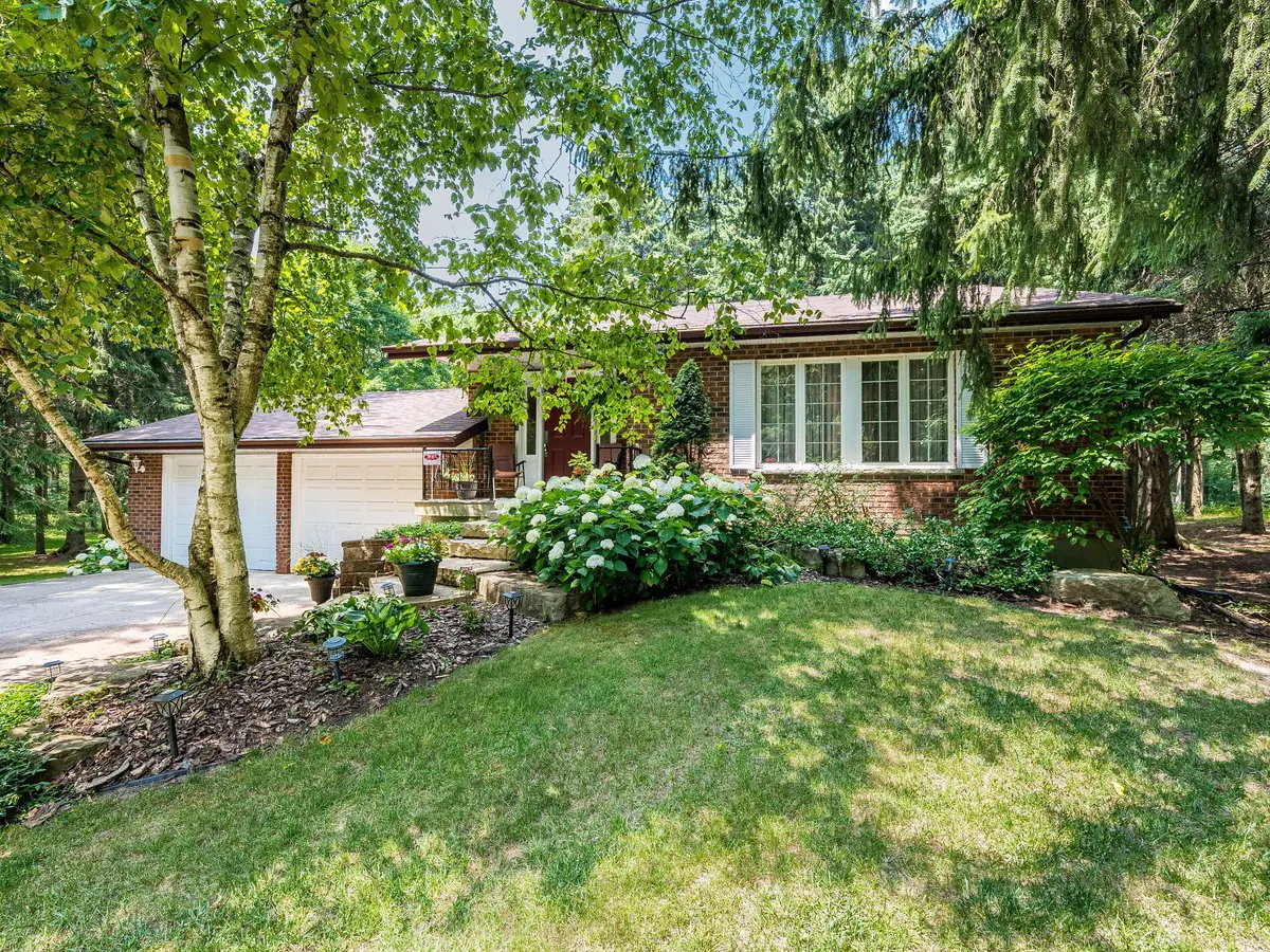 Caledon, ON L7C 0A4,18 Damascus DR